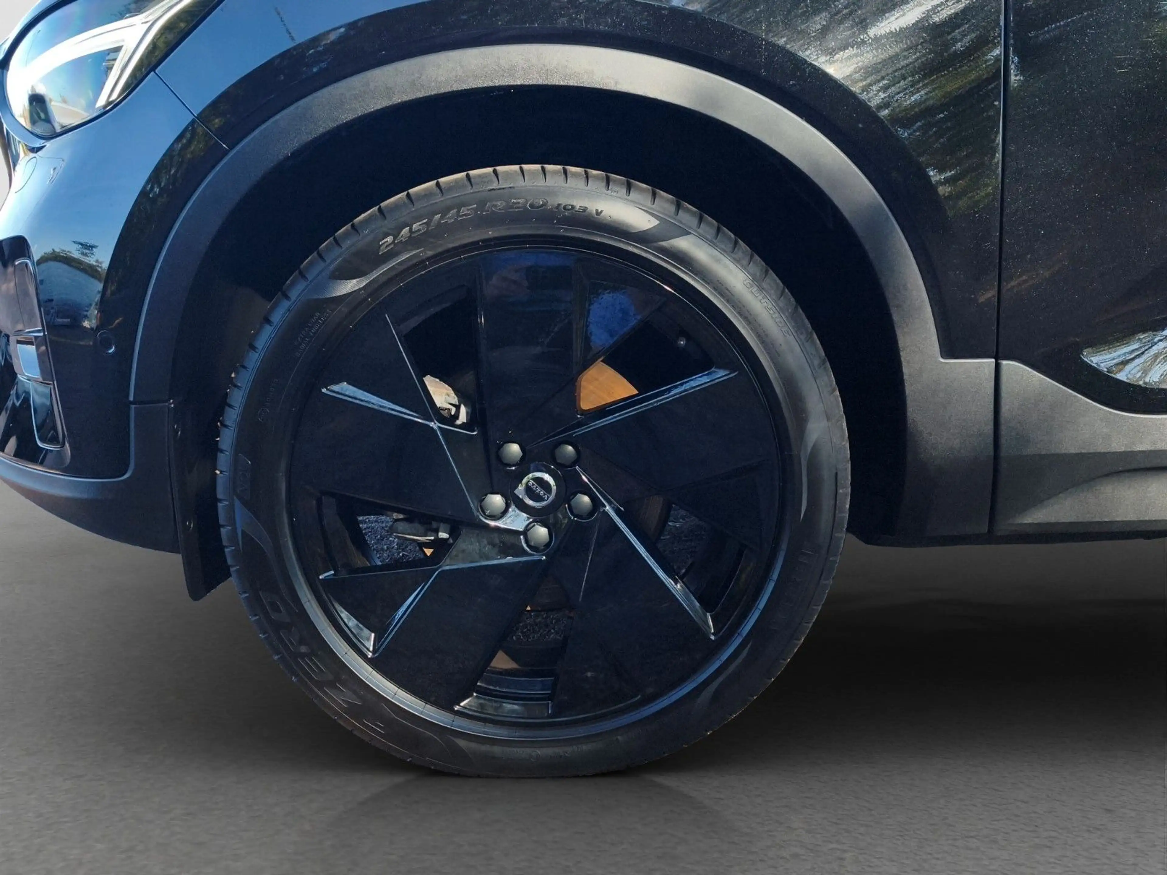Volvo XC40 B3 Plus Black Edition 2WD — photo 20