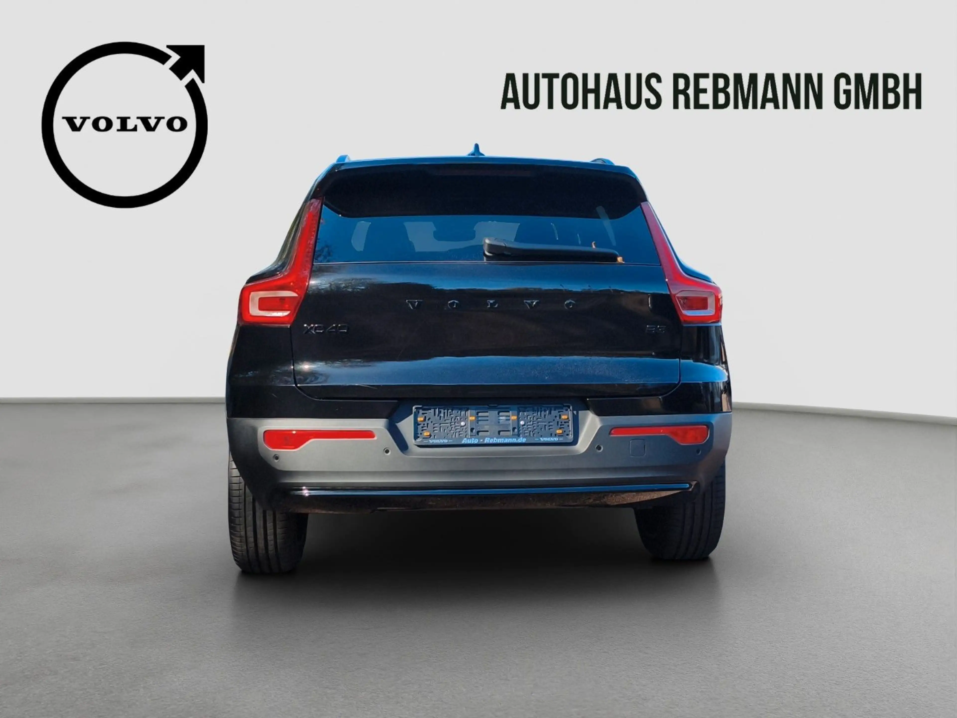 Volvo XC40 B3 Plus Black Edition 2WD — photo 5