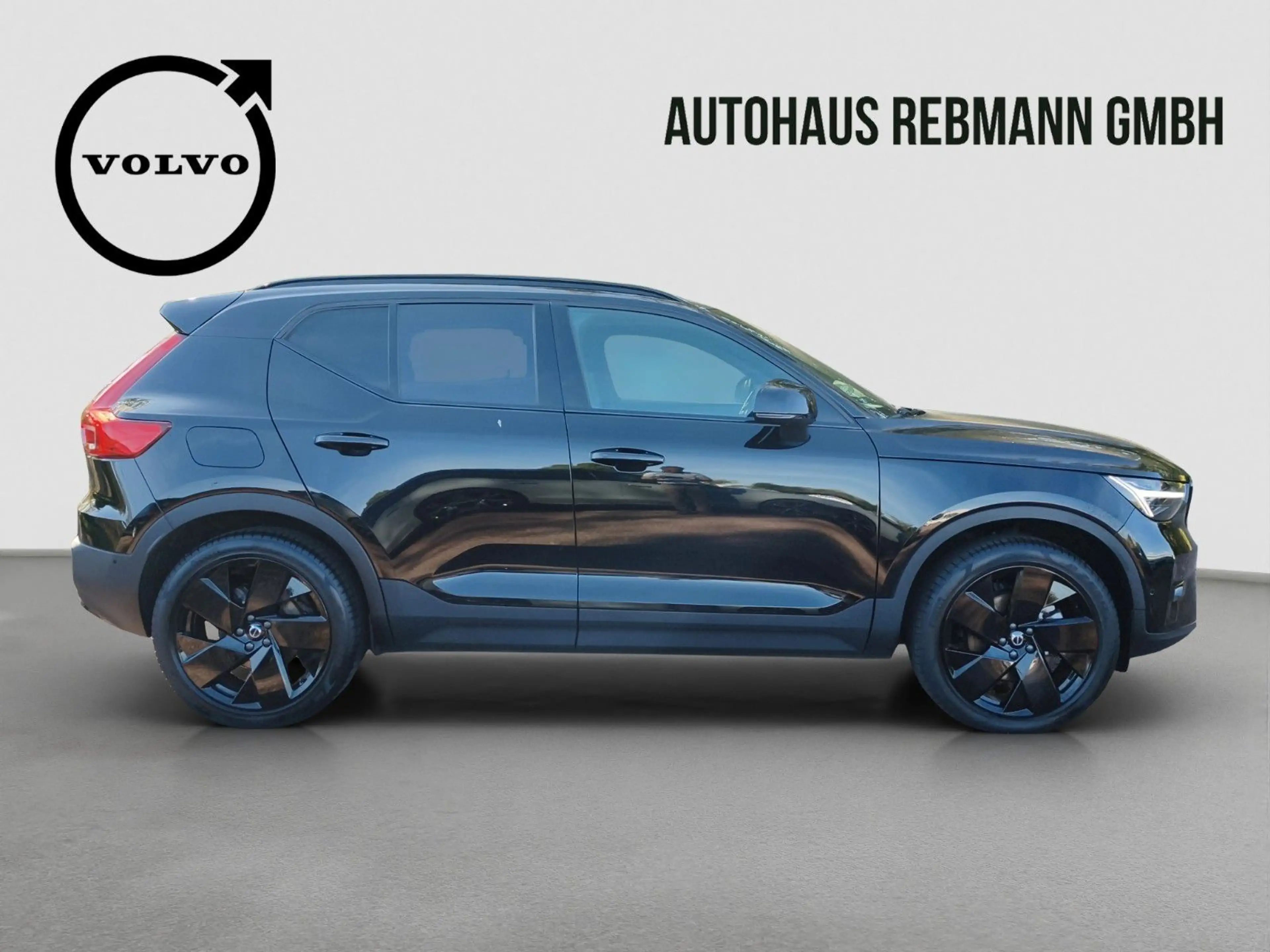 Volvo XC40 B3 Plus Black Edition 2WD — photo 7
