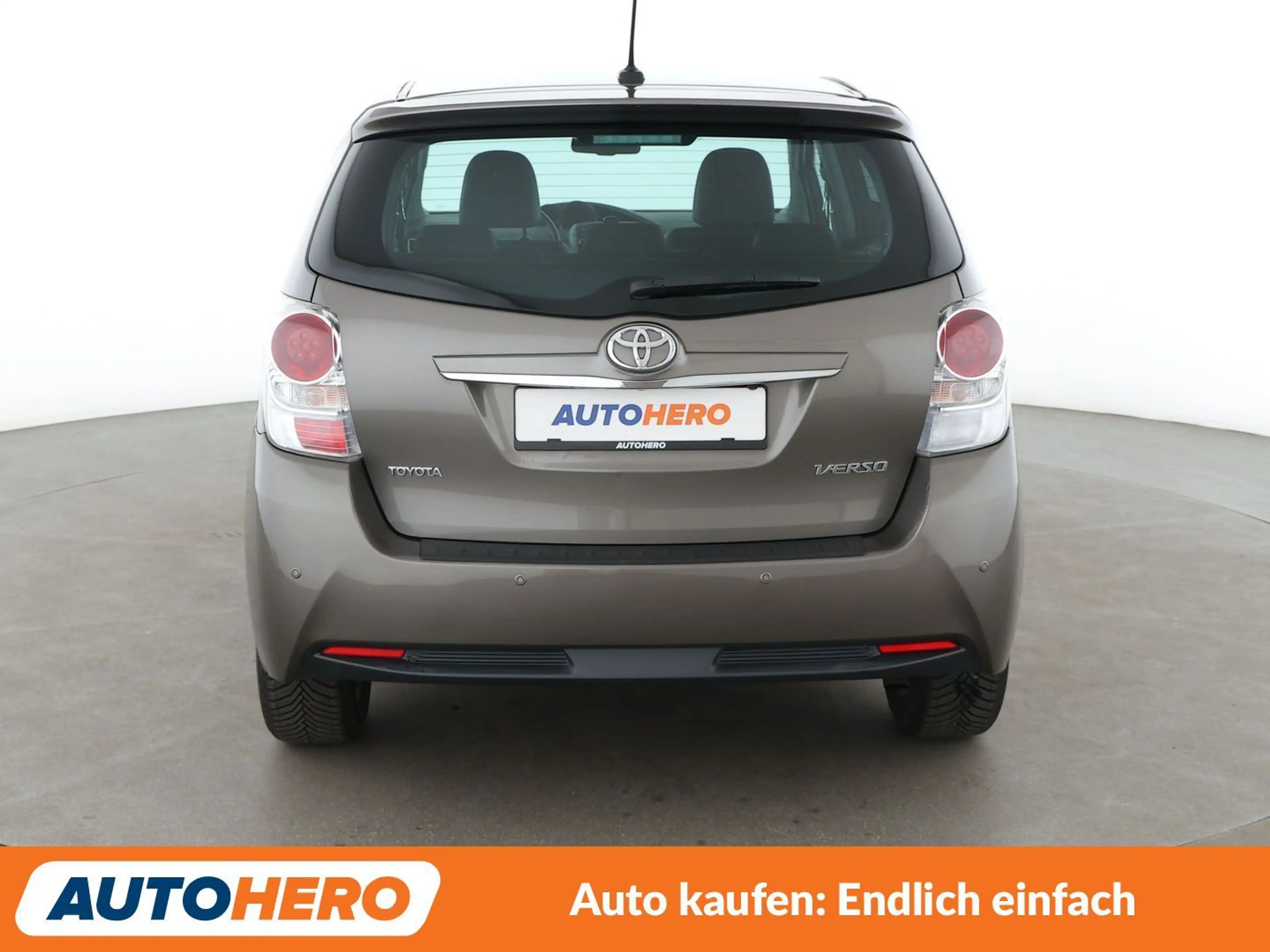 Toyota Verso 1.8 Executive *BiXENON*CAM*TEMPO*ALU* — photo 5