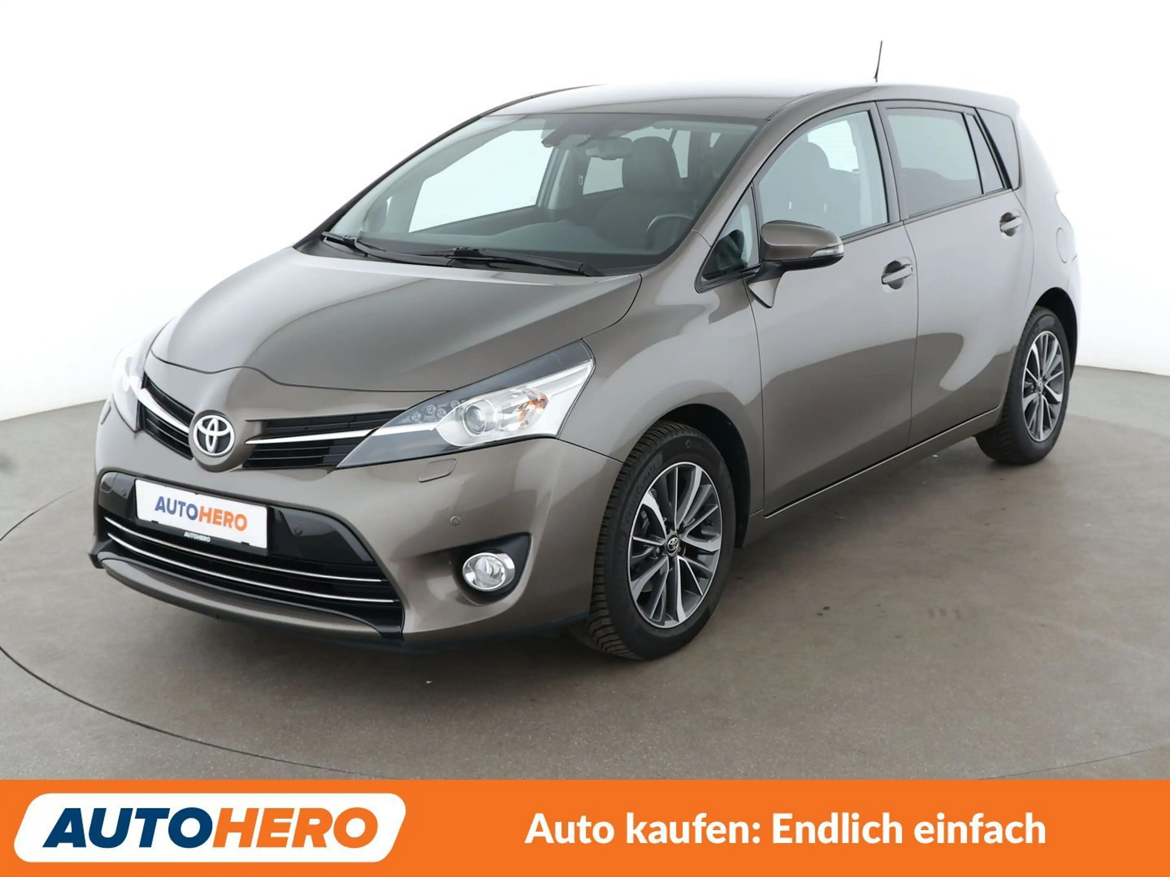 Toyota Verso 1.8 Executive *BiXENON*CAM*TEMPO*ALU*