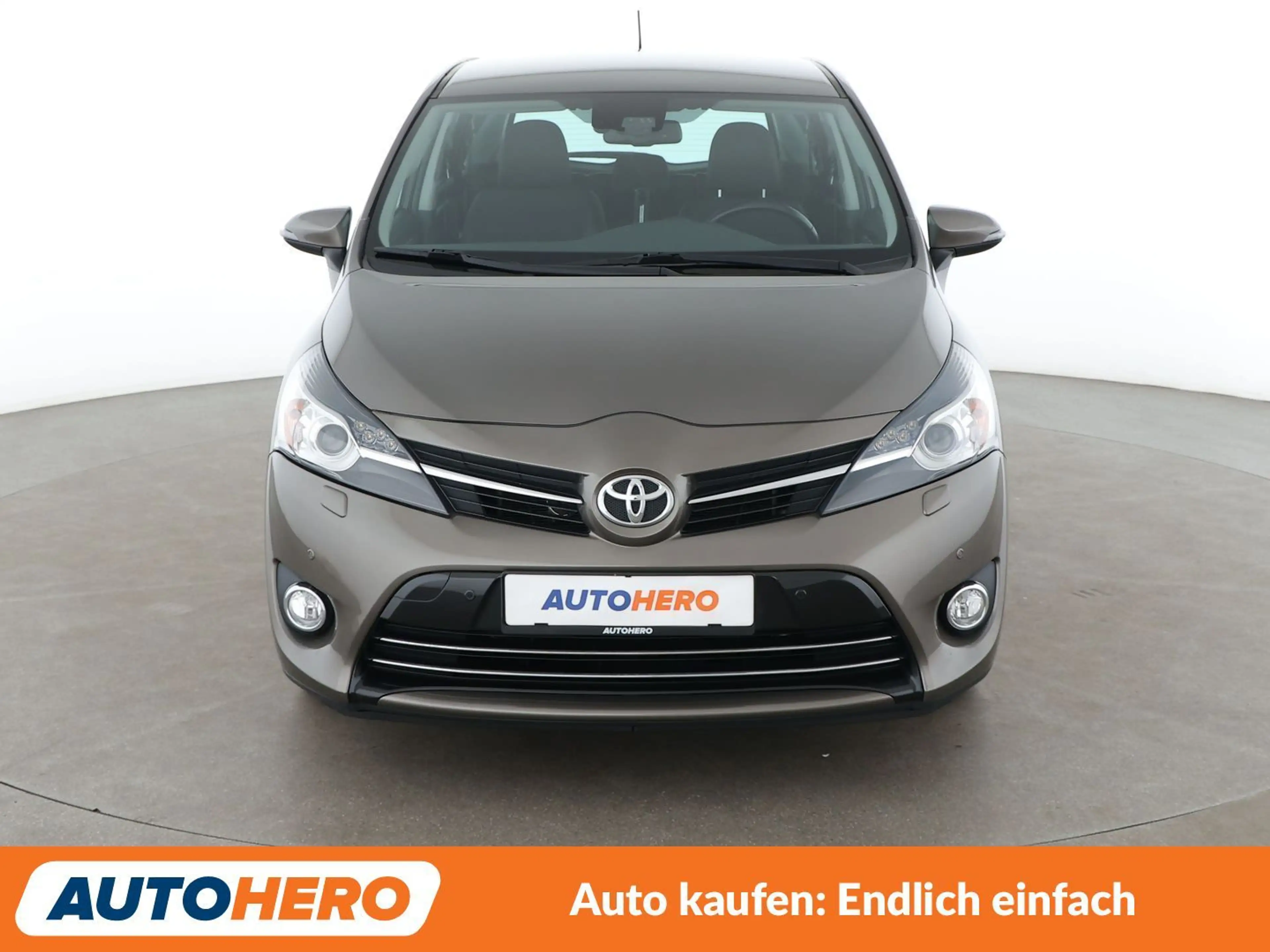Toyota Verso 1.8 Executive *BiXENON*CAM*TEMPO*ALU* — photo 9