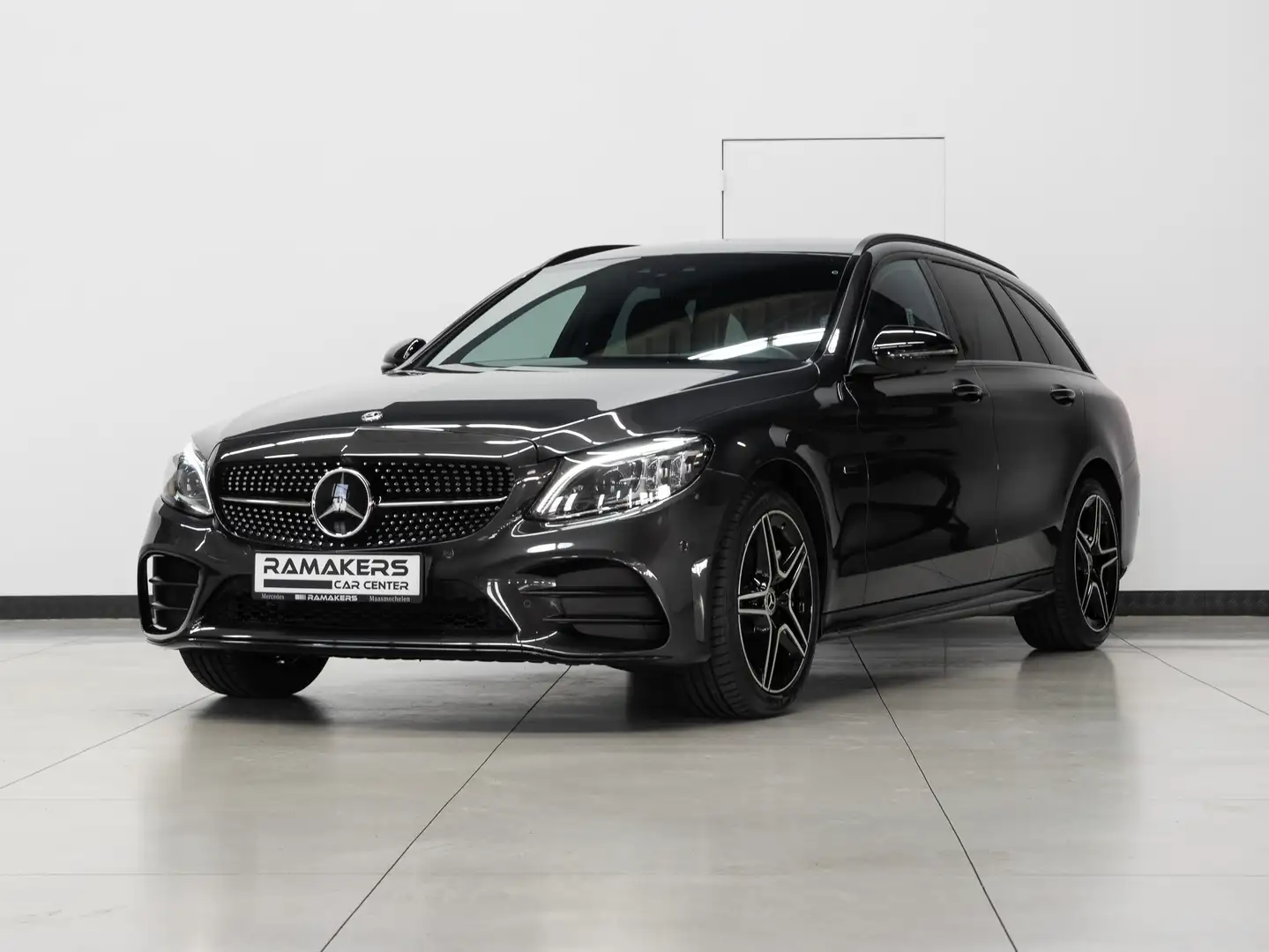 Mercedes-Benz C 300 e T AMG Night Distronic Burmester 360°cam Trekhaak Gris - 1