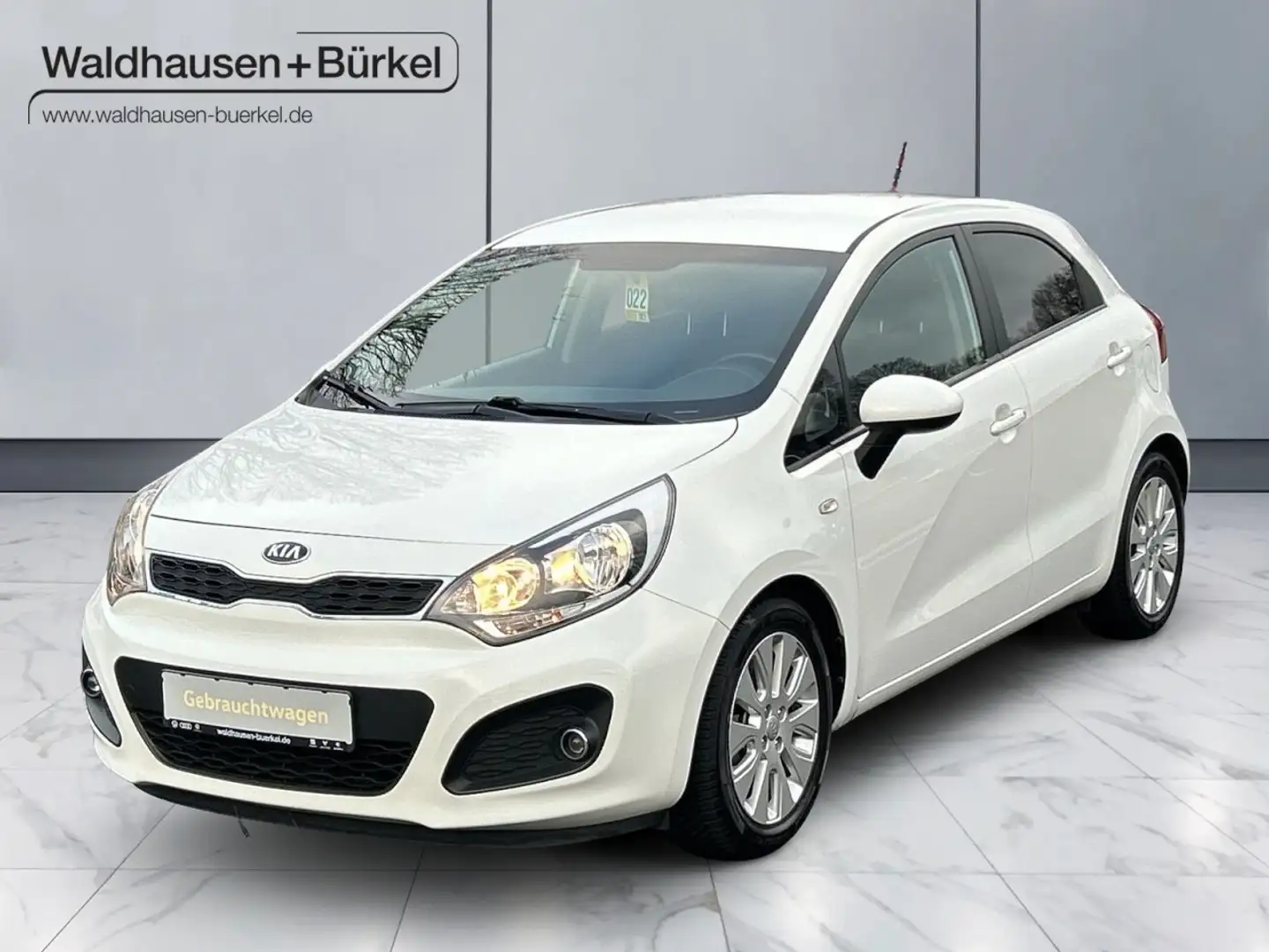 Kia Rio 1.2 FIFA World Cup Edition *PDC*SHZG*BT*KLIM Weiß - 1