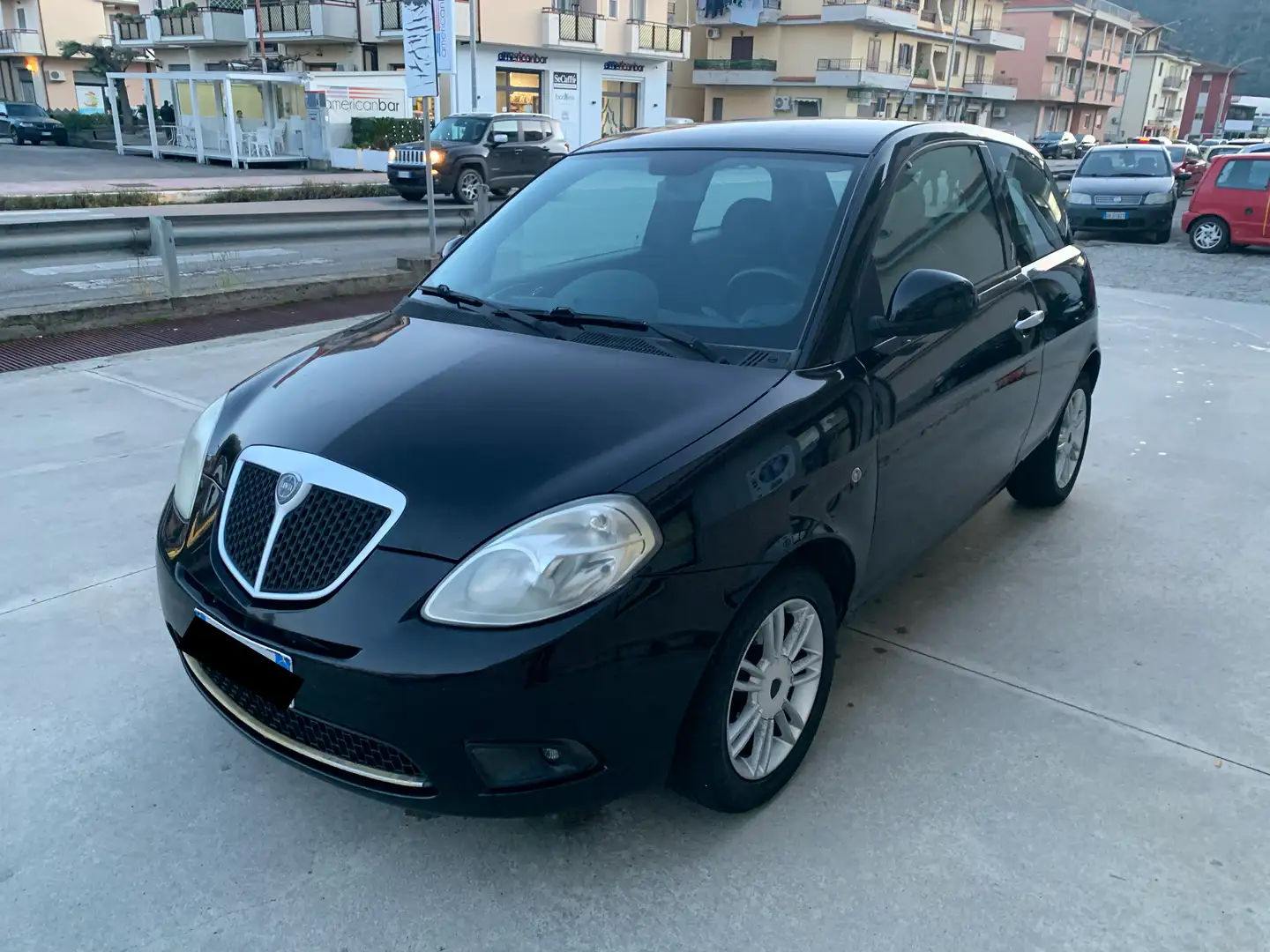 Lancia Ypsilon Ypsilon 1.3 mjt 16v Platino 90cv Nero - 1