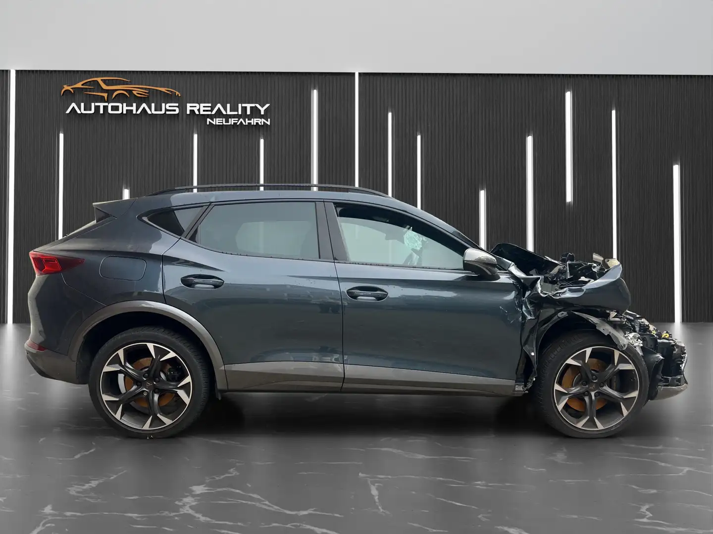 CUPRA Formentor VZ+NAVI+KAMERA+PARKASS+LEDER+TOTWINKEL Schwarz - 1