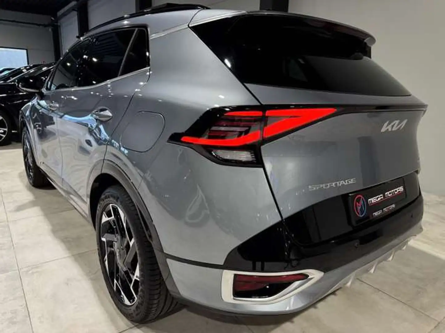 Kia Sportage 1.6 TURBO 160CV GT-LiNE" !! FULL OPTiONS !! A VOiR Grau - 2