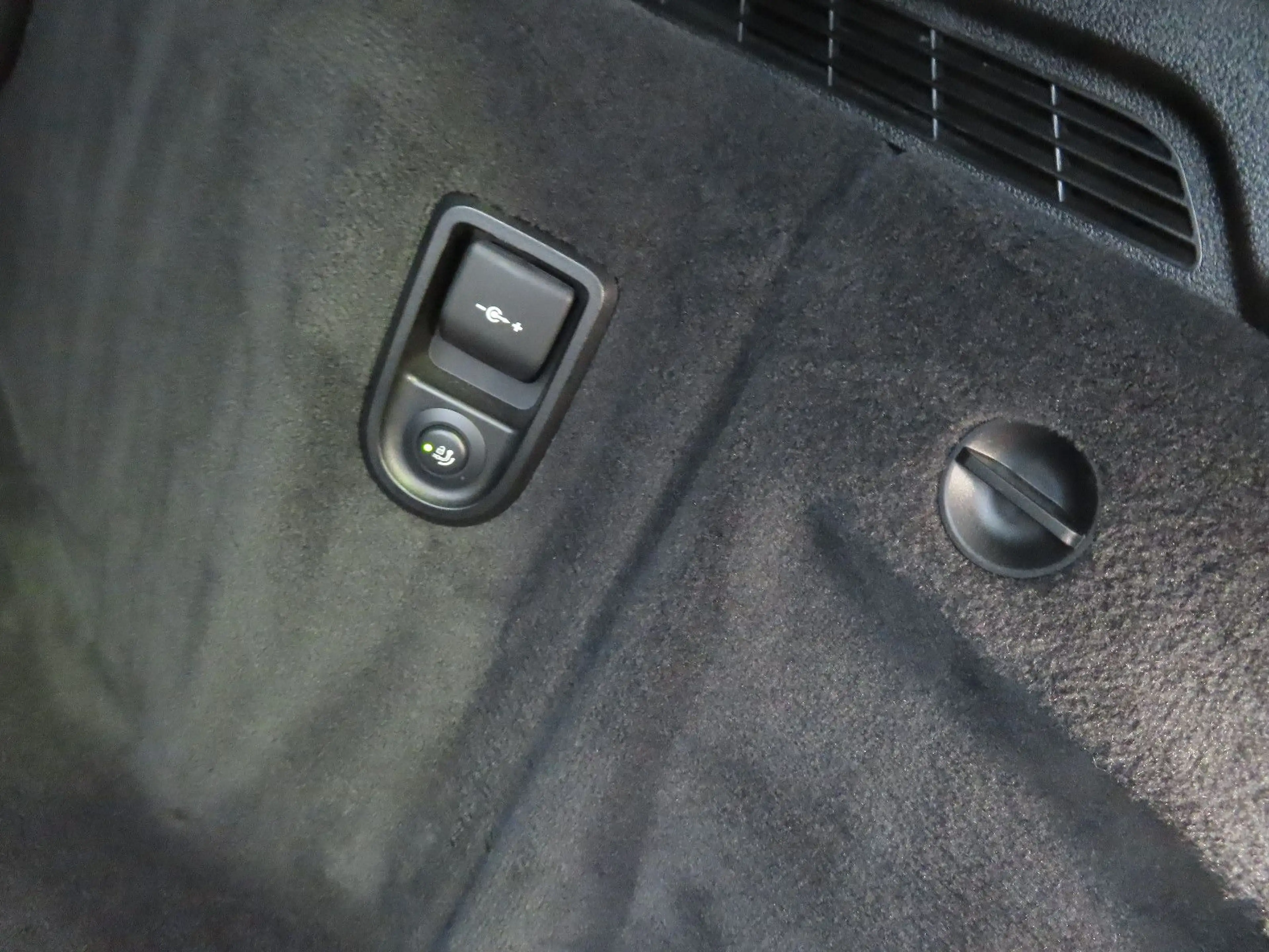 BMW 530 dTouring PANO AHK — photo 8