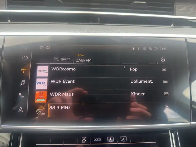 Audi A8 view 12