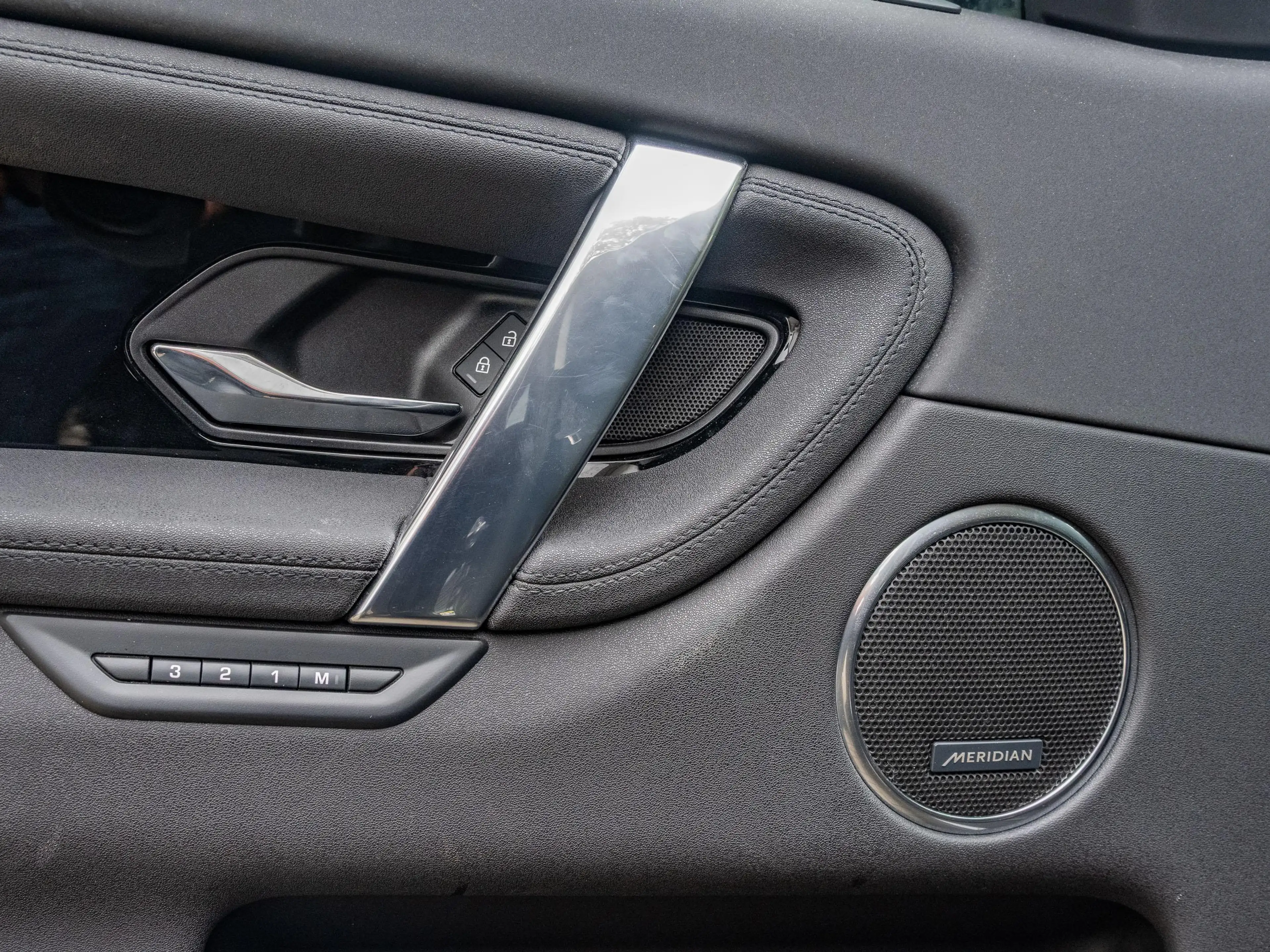Land Rover Discovery Sport P200 SE AWD Auto. 23MY Memory | Keyless | LED | Ca — photo 15