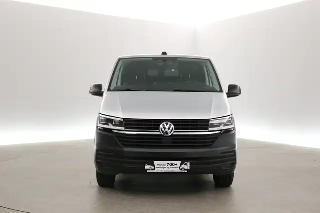 Volkswagen Transporter view 7