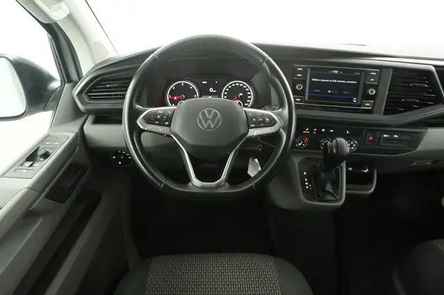 Volkswagen Transporter view 2
