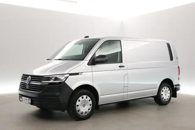 Volkswagen Transporter view 8