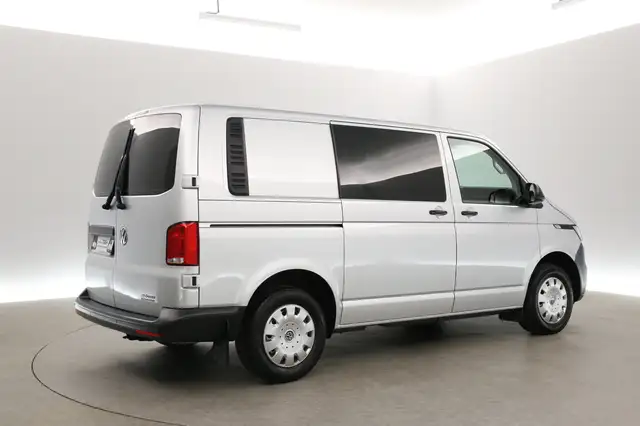 Volkswagen Transporter view 26