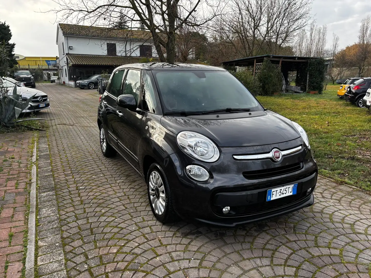 Fiat 500L 1.3 mjt Business 95cv IDONEA PER NEOPATENTATI Schwarz - 2