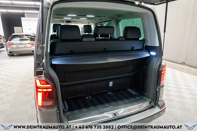 Volkswagen Multivan view 10