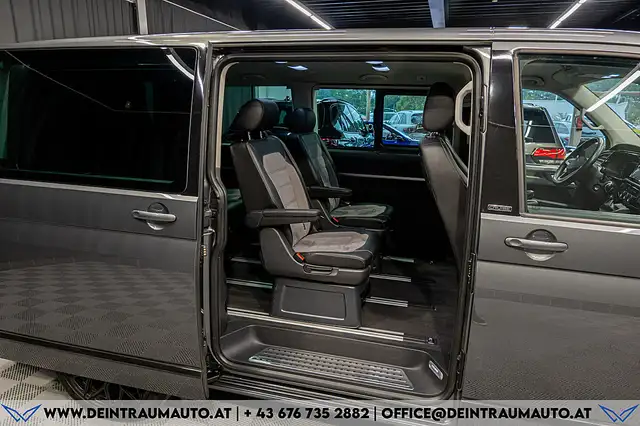 Volkswagen Multivan view 11