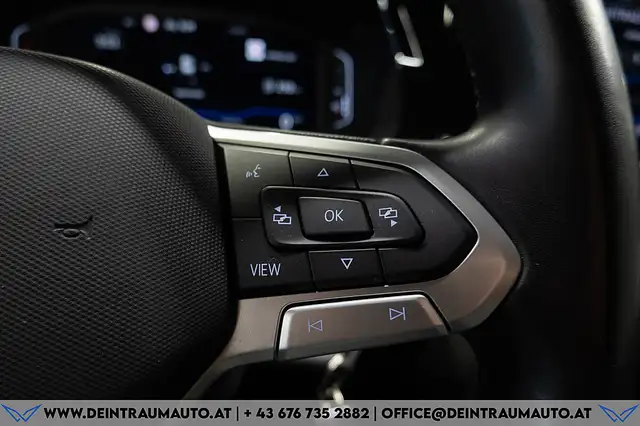 Volkswagen Multivan view 30