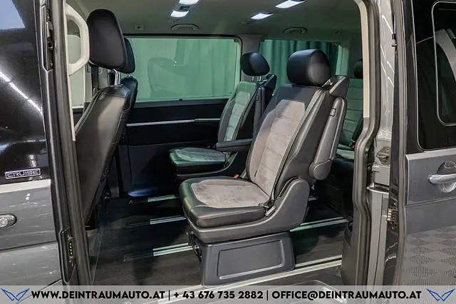 Volkswagen Multivan view 16