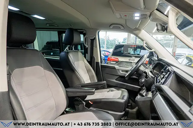 Volkswagen Multivan view 14