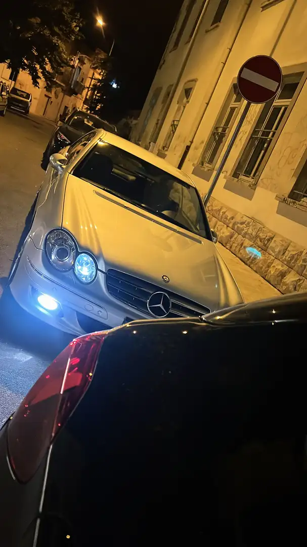 Mercedes-Benz CLK 220 Coupe cdi Avantgarde - 1