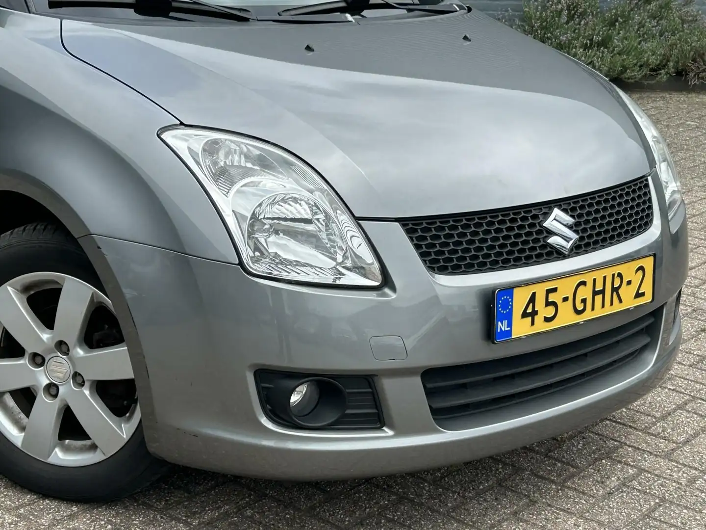 Suzuki Swift 1.3 Exclusive BJ'08 NAP NL AIRCO ELEKPAKKET Grijs - 2