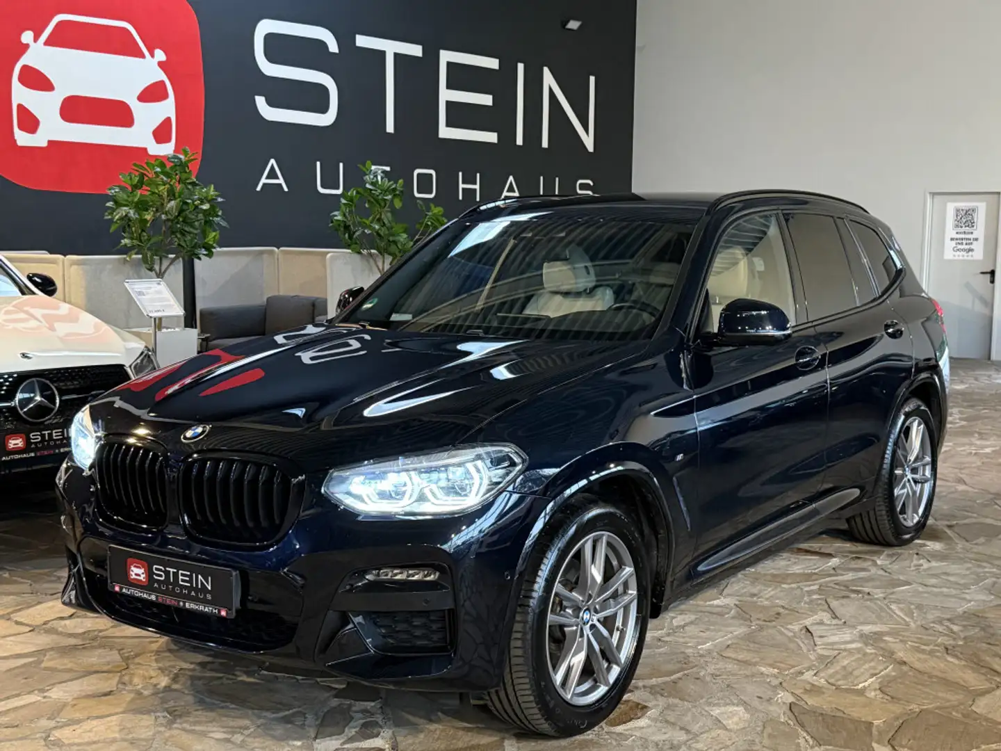 BMW X3 xDrive20d M Sport AHK Memory Head-Up Lane ACC Zwart - 1