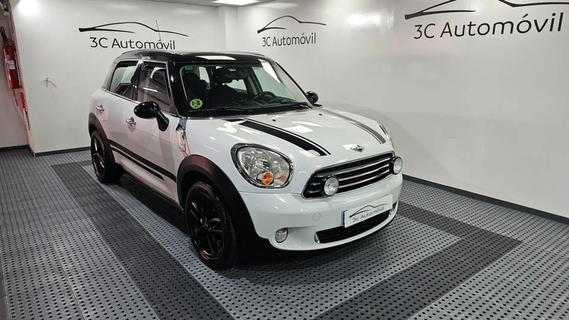 MINI Cooper D 1.6 Weiß - 1