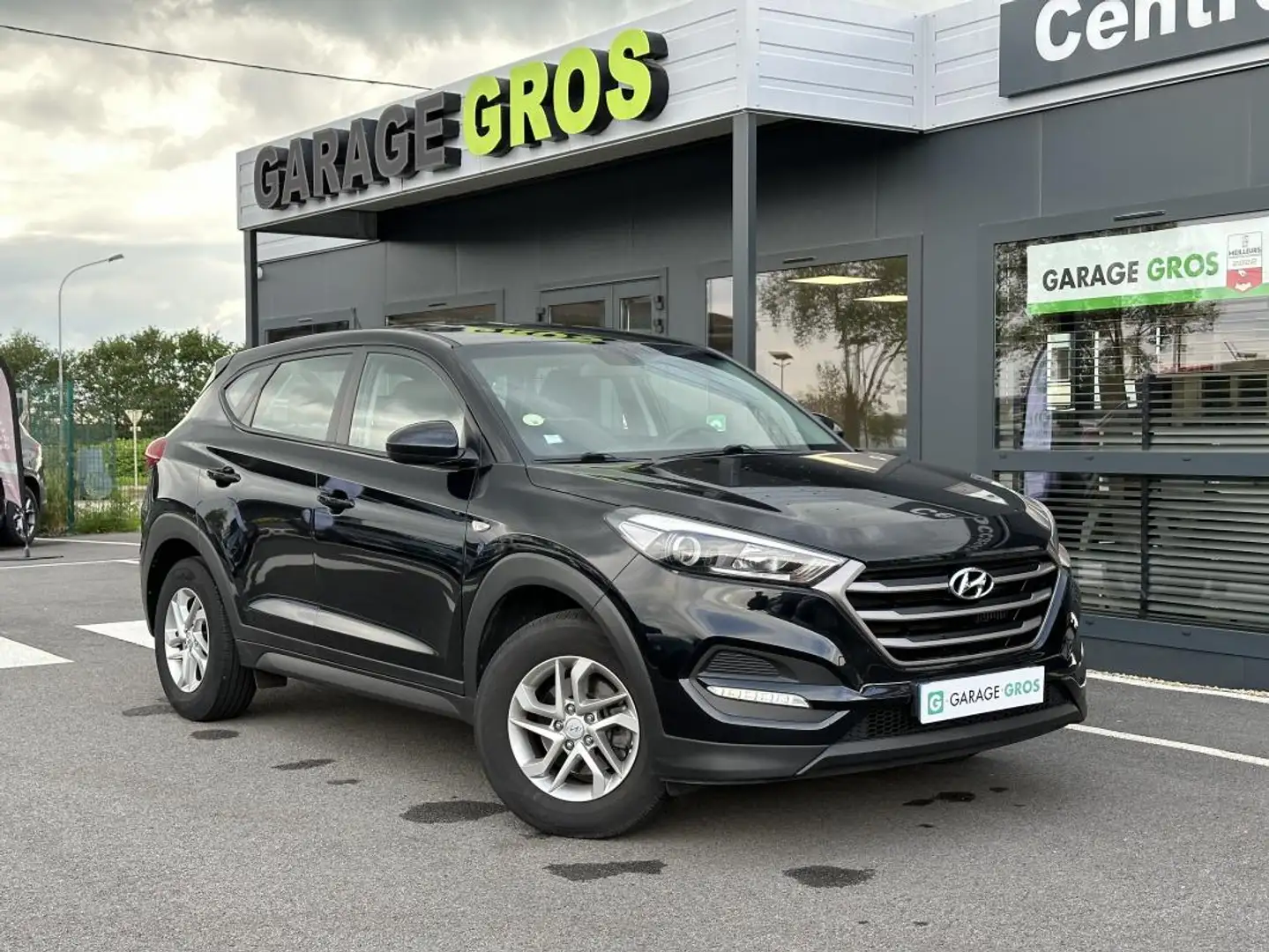Hyundai TUCSON 1.7 CRDi 115 2WD Initia Noir - 1