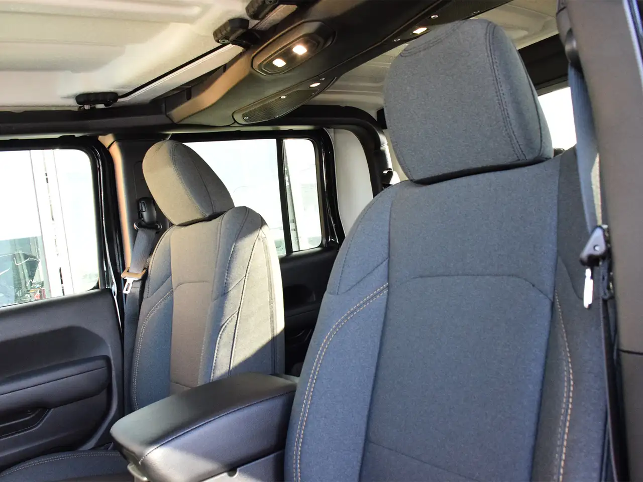 Jeep Gladiator photo Jeep Gladiator
