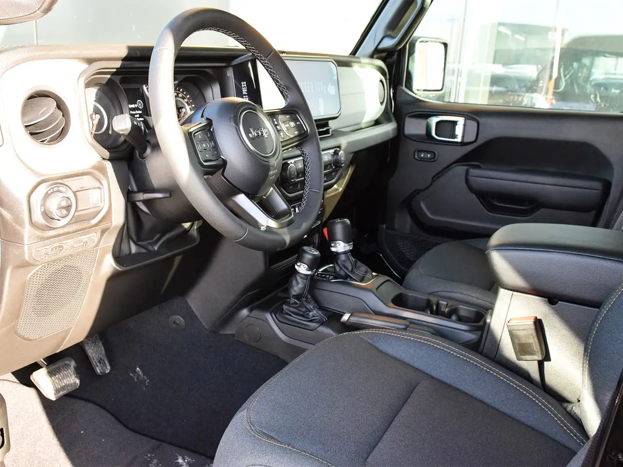 Jeep Gladiator photo Jeep Gladiator