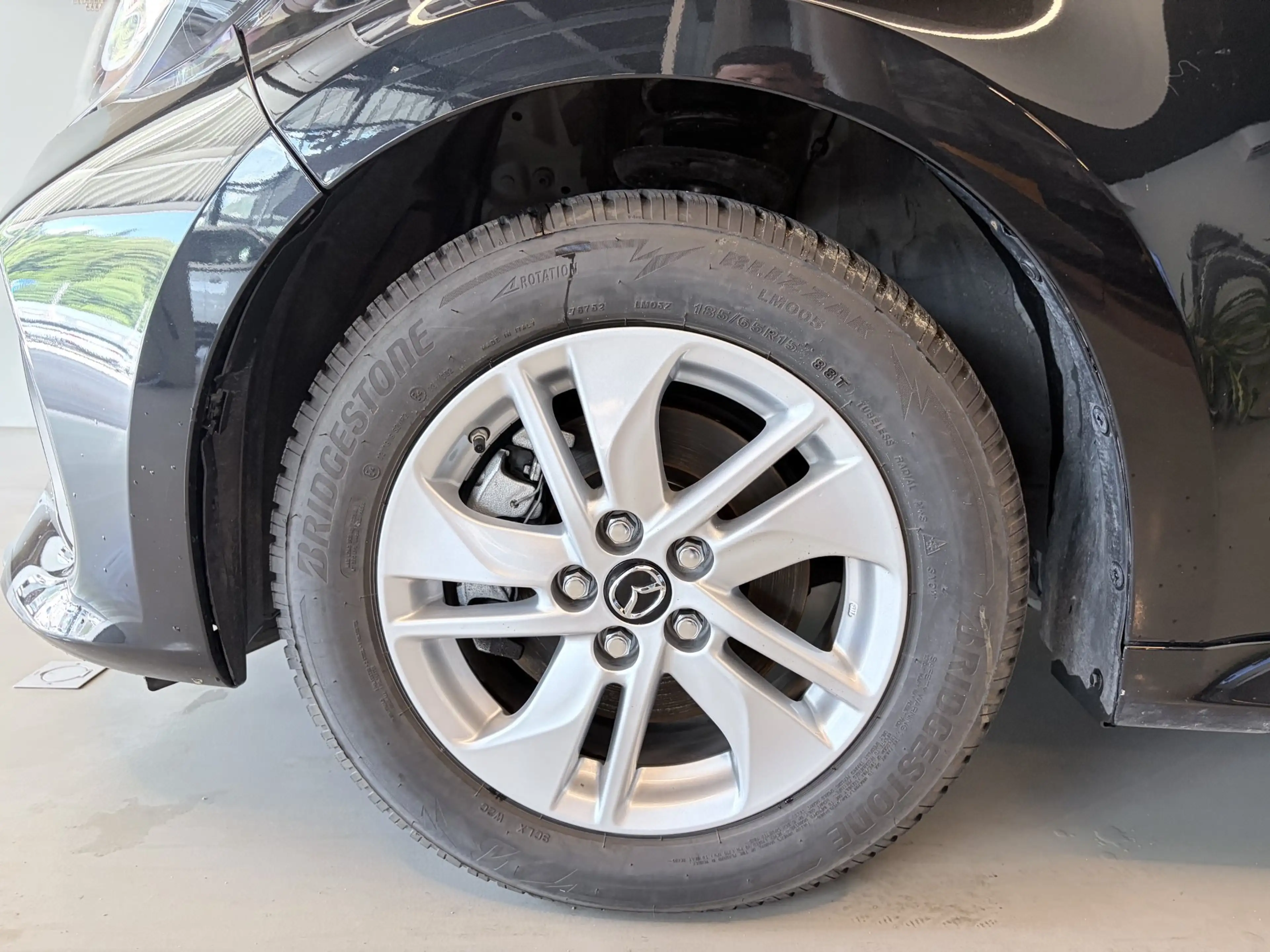 Mazda 2 Hybrid Exclusive Line — photo 15