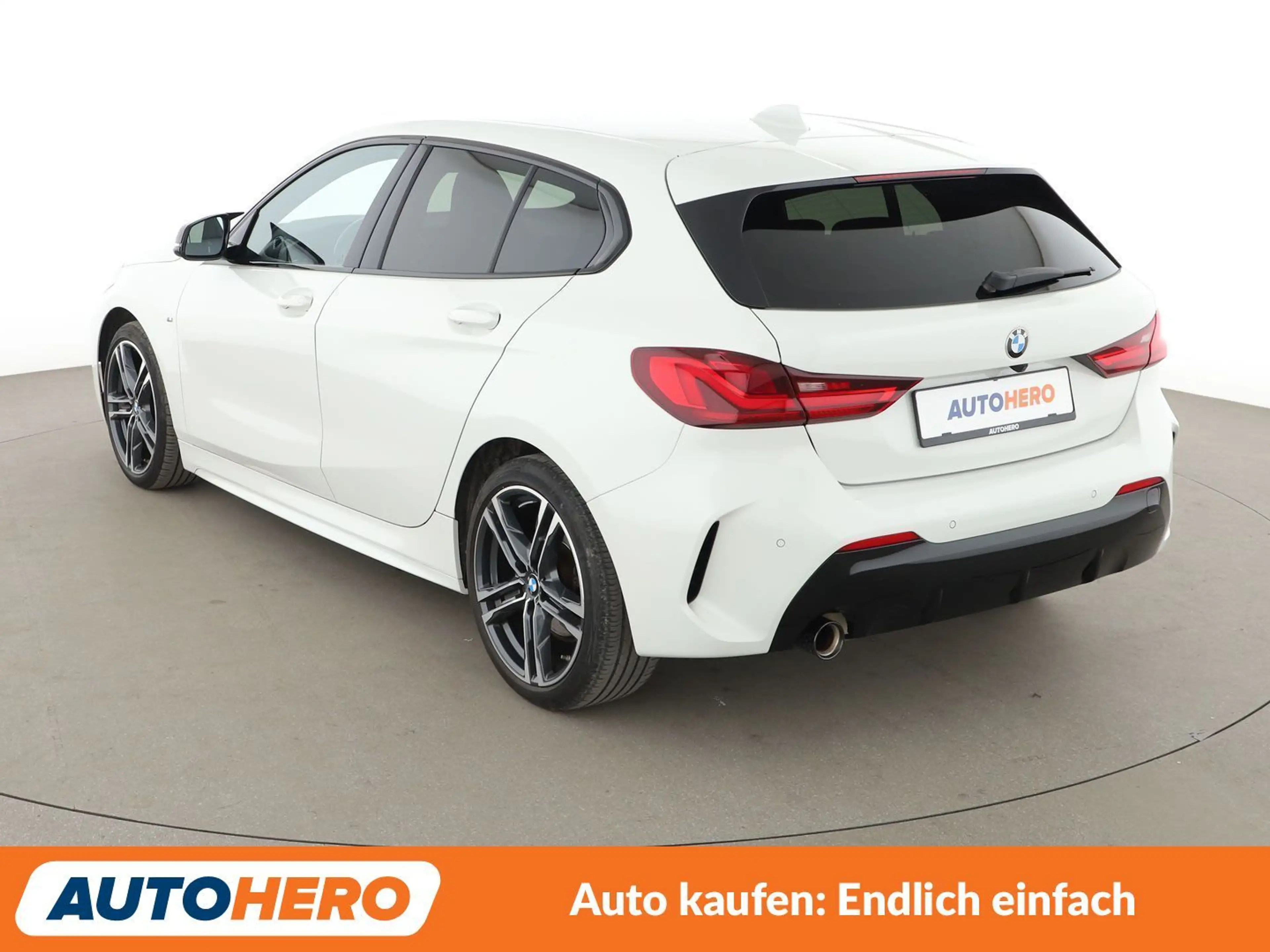 BMW 118 118i M Sport Aut.*NAVI*VC*HUD*TEMPO*CAM*PDC*SHZ* — photo 4