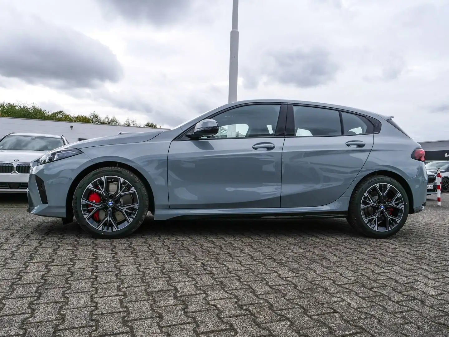 BMW 120 M Sport Pro LM18 Adapt. LED Driv.Ass.Plus Gris - 2