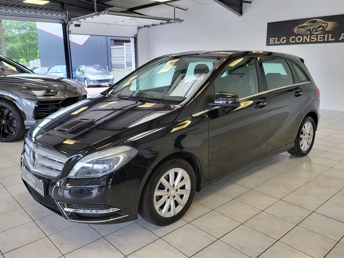 Mercedes-Benz B 180 Classe B 180 CDI Business Executive Black - 2