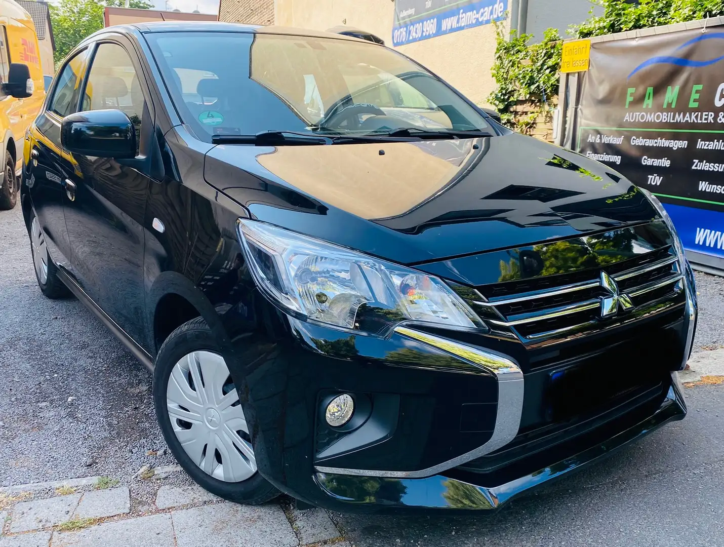 Mitsubishi Space Star Spirit / 1. HAND / WERKSGARANTIE / FINANZIERUNG / Fekete - 1