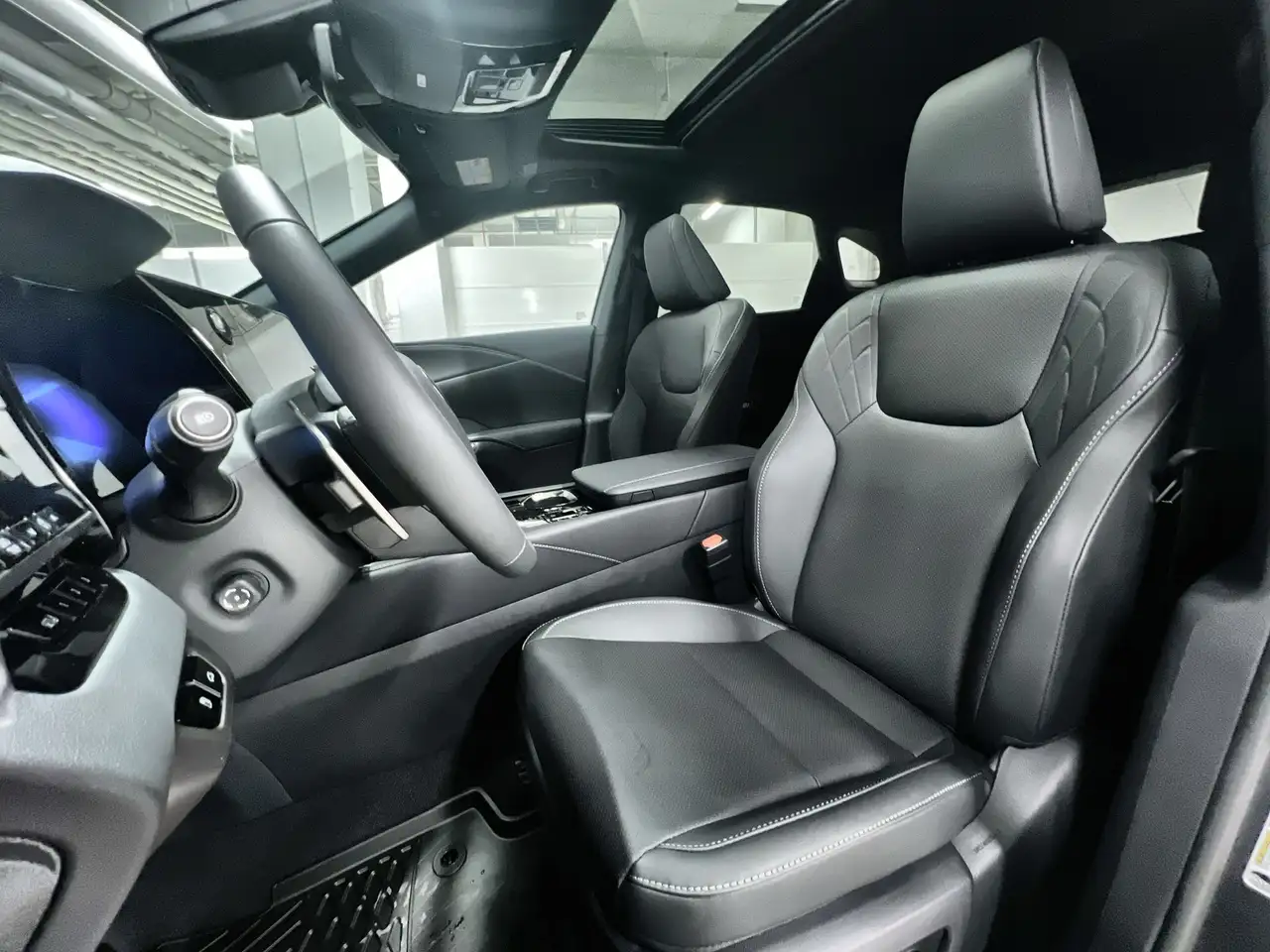 Lexus RX fotografie Lexus RX