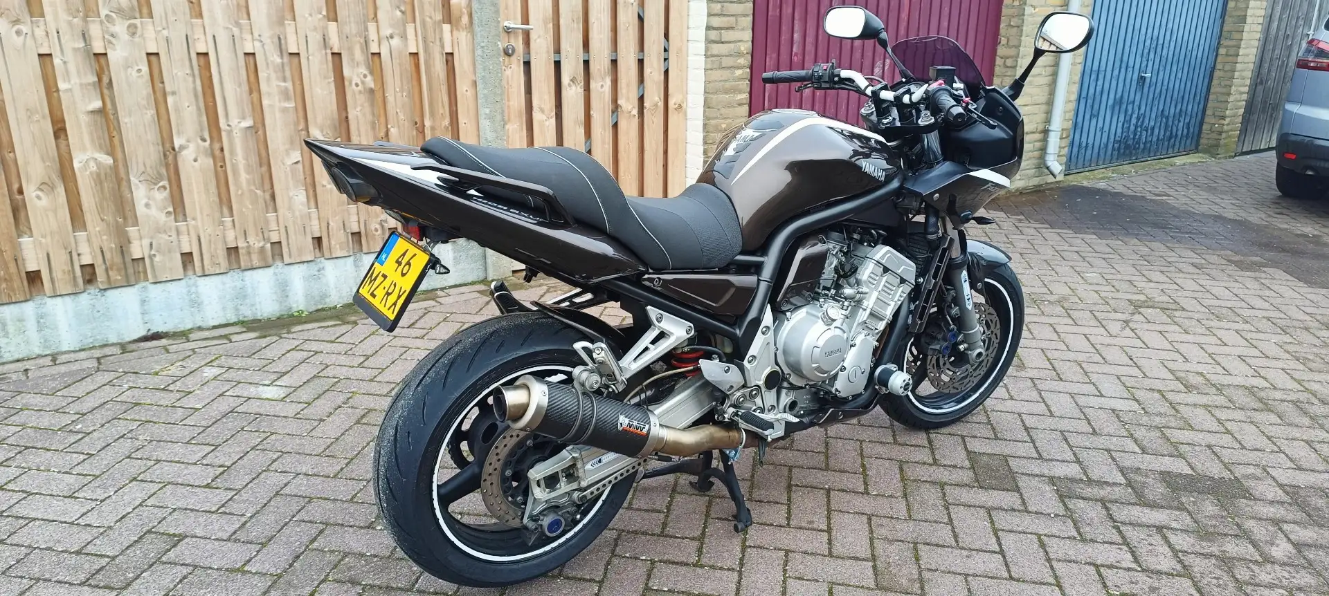 Yamaha FZS 1000 Marrón - 2