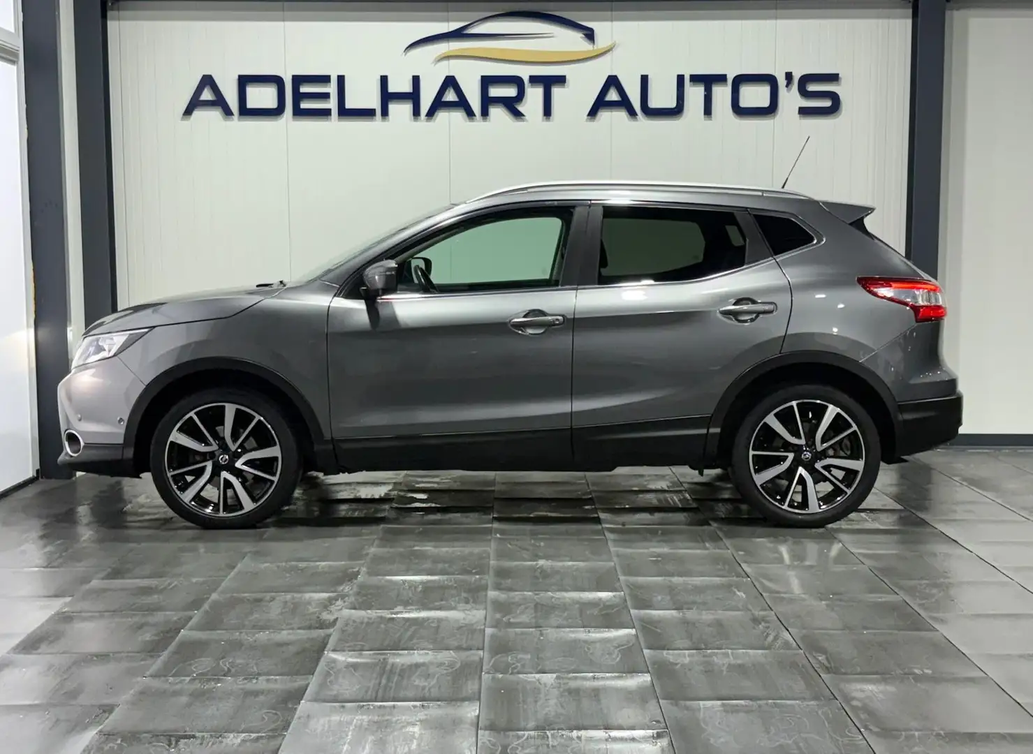 Nissan Qashqai 1.2 Tekna + Automaat / Panorama dak / Lederen inte Gris - 2