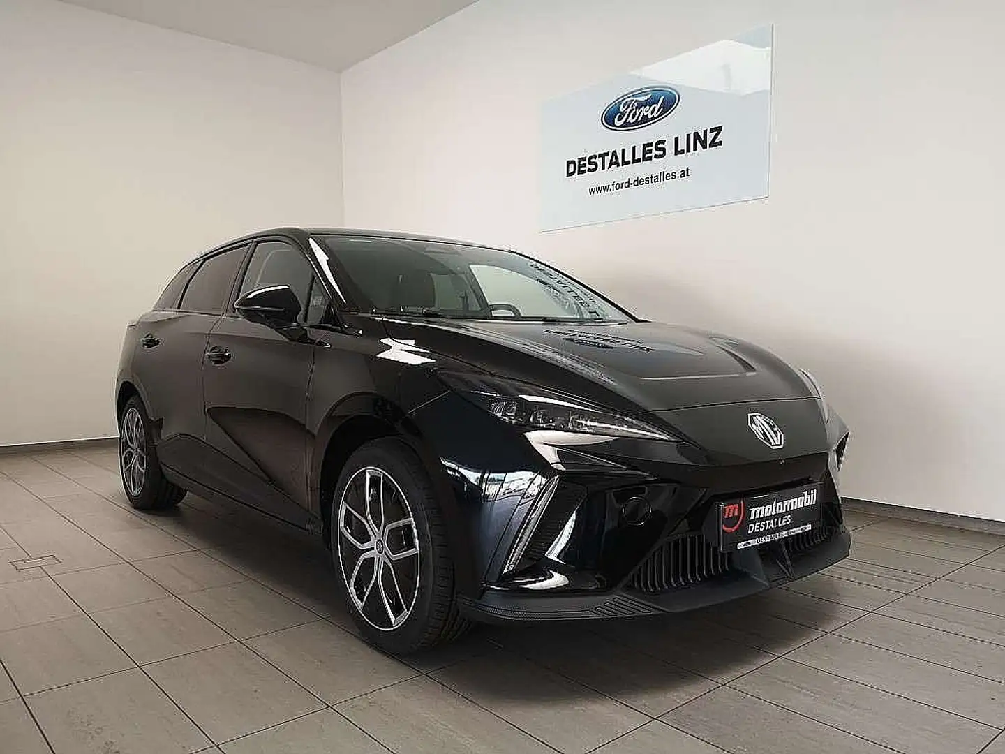 MG MG4 EV 64 kWh Luxury *Lagerfahrzeug* Schwarz - 1