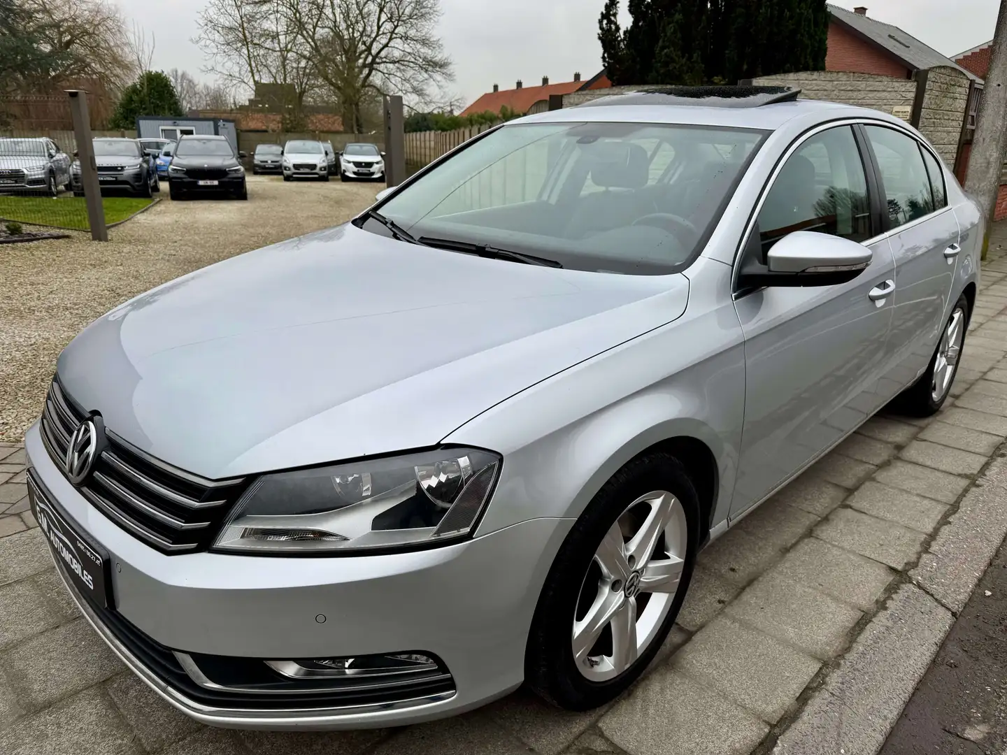 Volkswagen Passat 1.6 CR TDi Highline BMT*TOIT OUVRANT*CUIR*GPS* Gris - 1