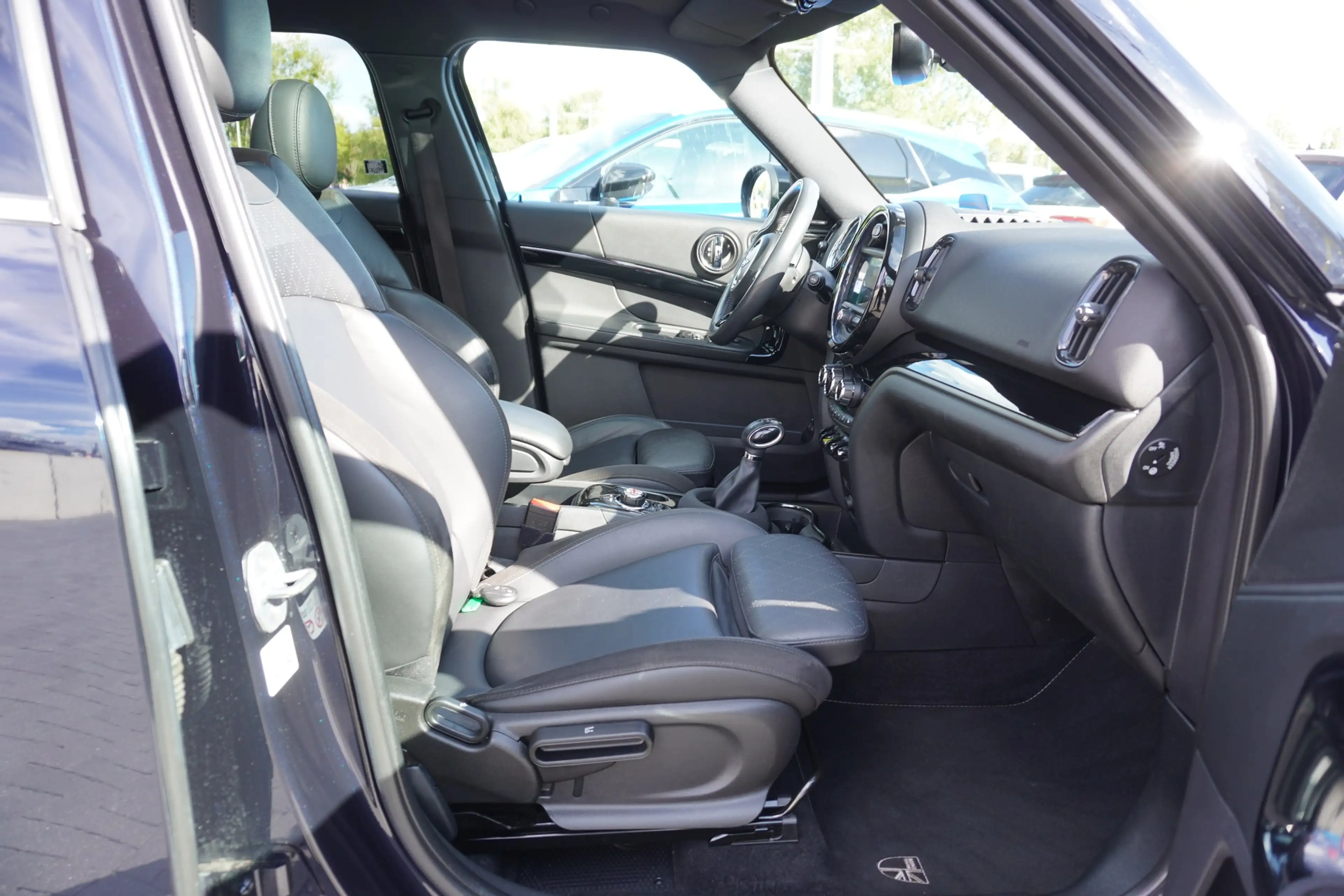 MINI Cooper Countryman SE All4 LED Navi ACC Panorama — photo 13