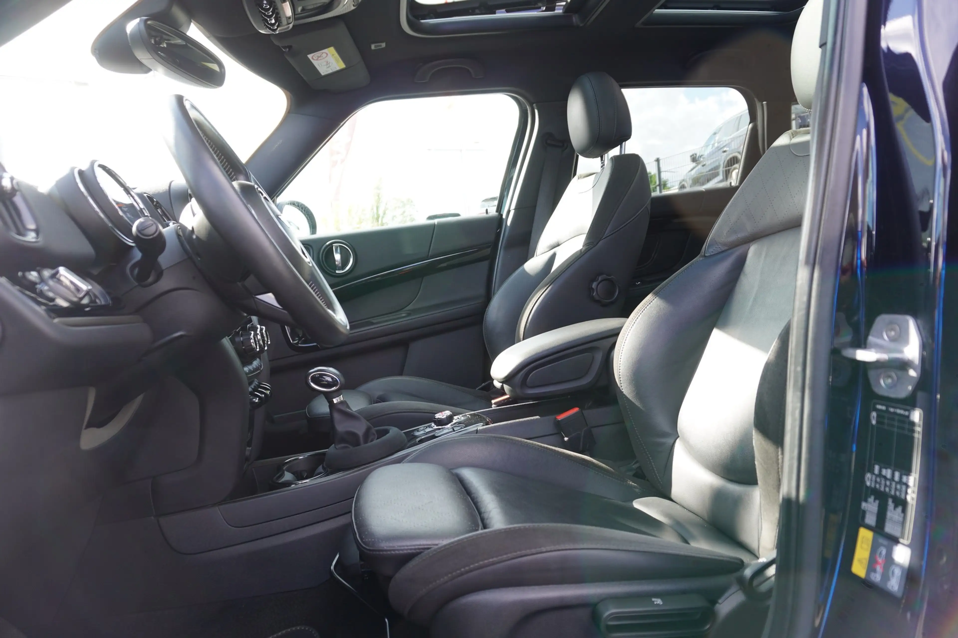 MINI Cooper Countryman SE All4 LED Navi ACC Panorama — photo 10