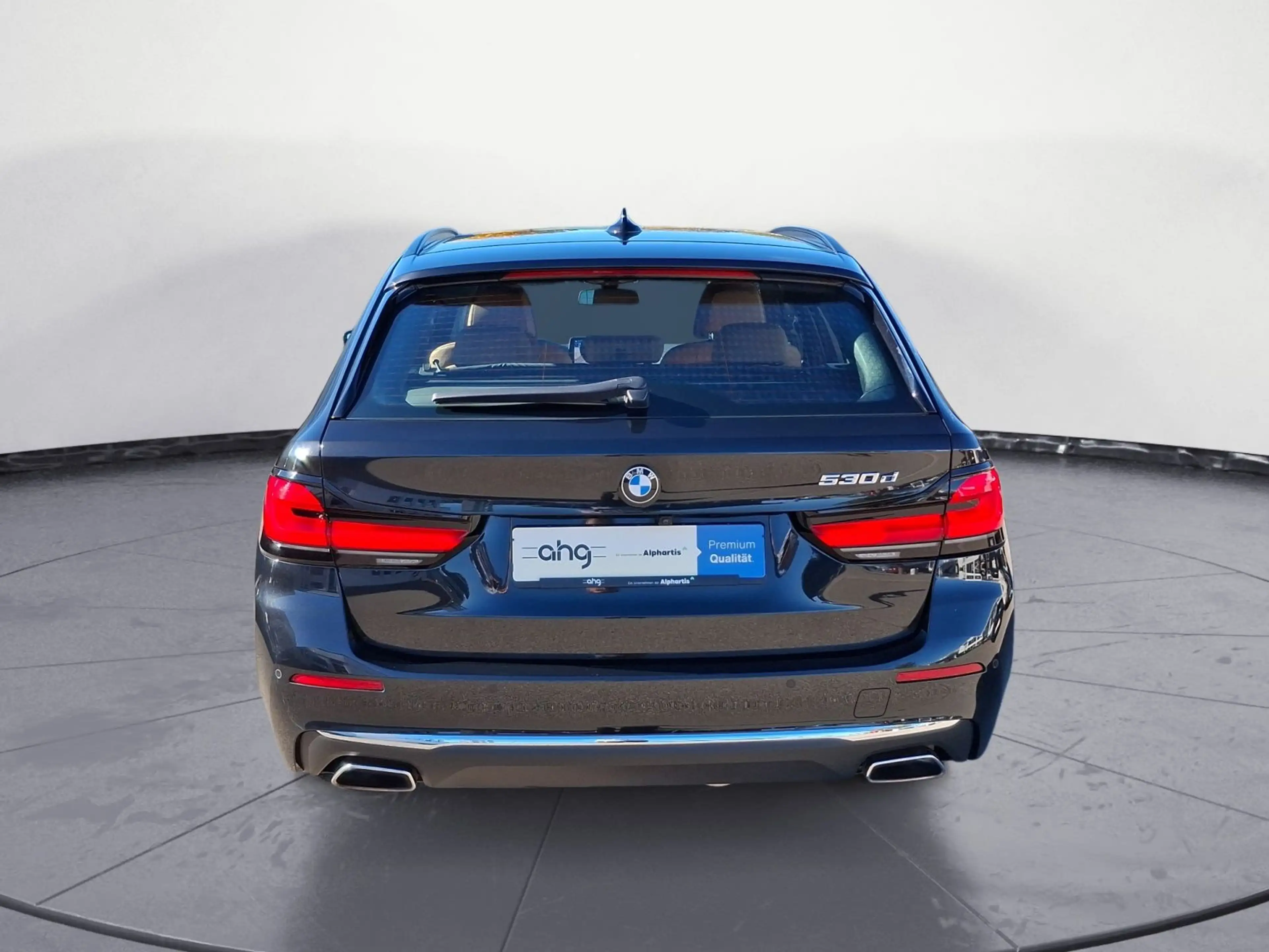BMW 530 d Touring Luxury Line Innovationsp. Aut. AHK — photo 6