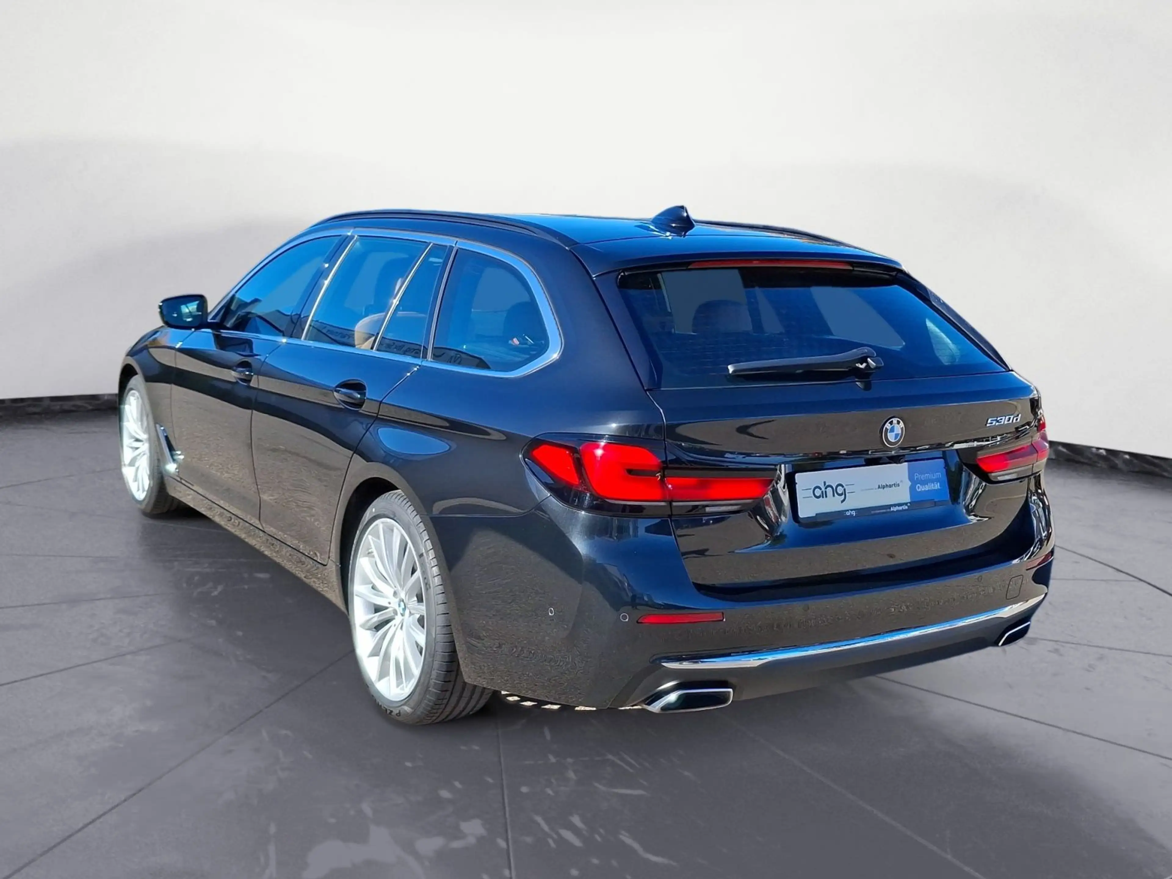 BMW 530 d Touring Luxury Line Innovationsp. Aut. AHK — photo 5