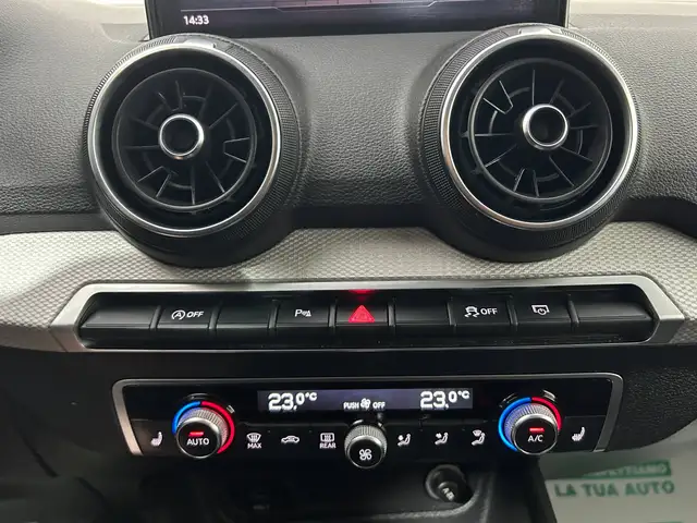 Audi Q2 view 14