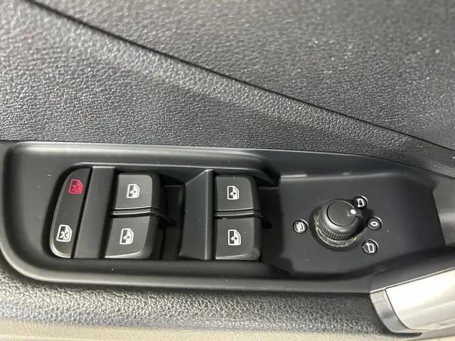 Audi Q2 view 17