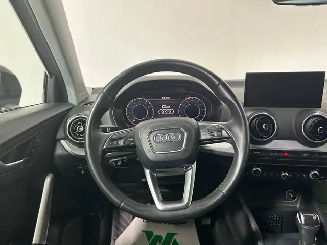 Audi Q2 view 12