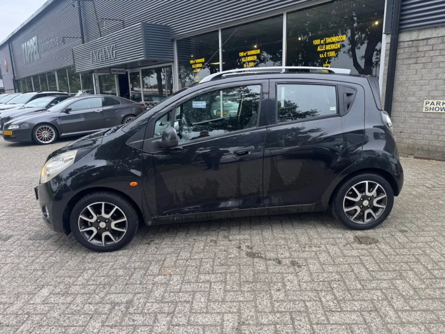 Chevrolet Spark 1.0 16V LS Bi-Fuel L.M. Airco Schwarz - 2
