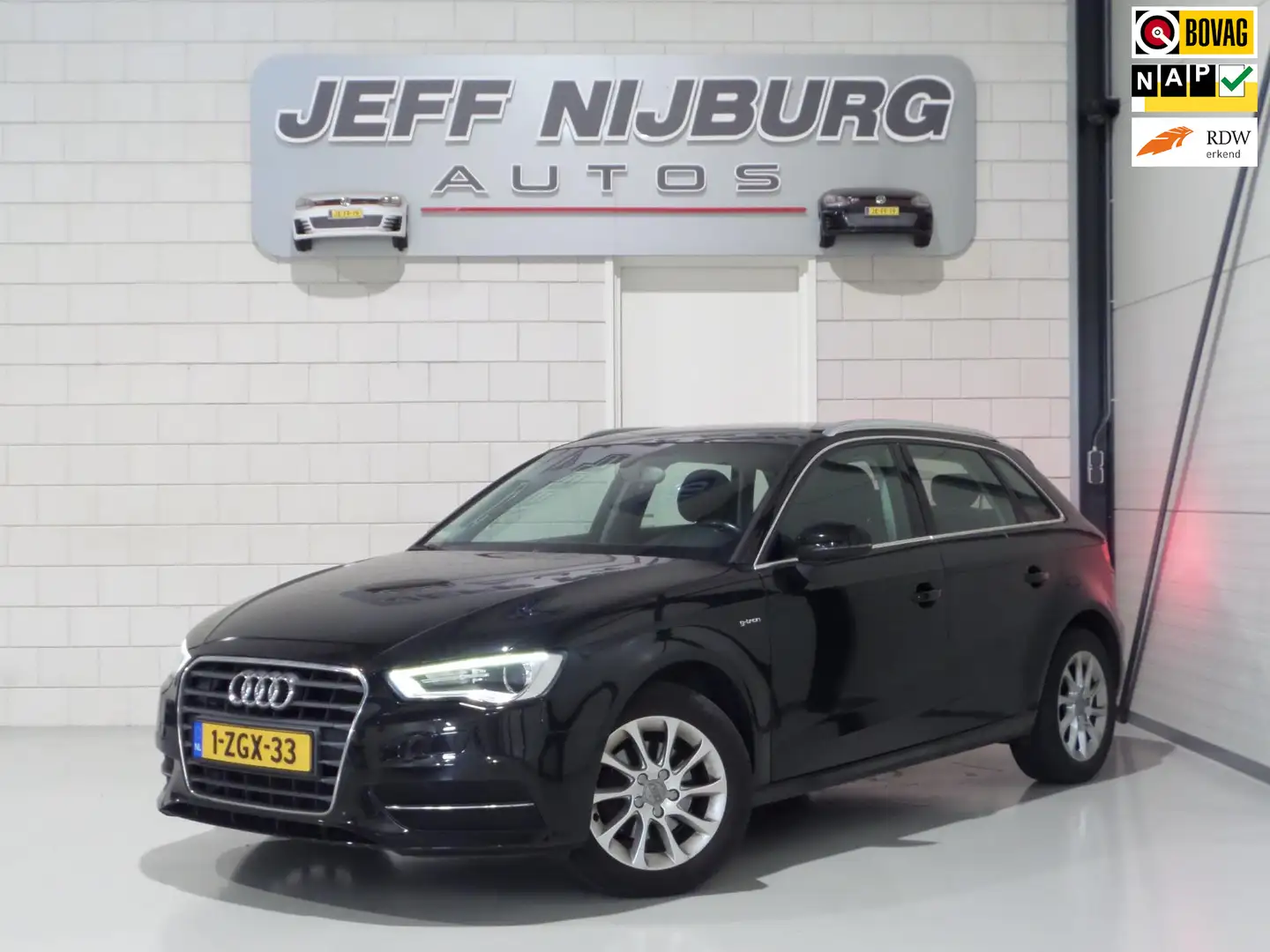 Audi A3 Sportback 1.4 TFSI Attraction Pro Line Plus g-tron Zwart - 1